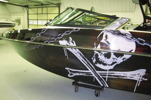 Аэрография на лодке