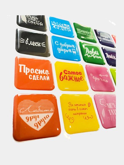 Наклейки на чехол квадратные