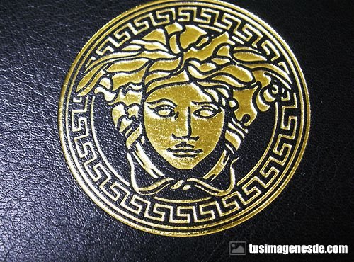 Versace наклейка