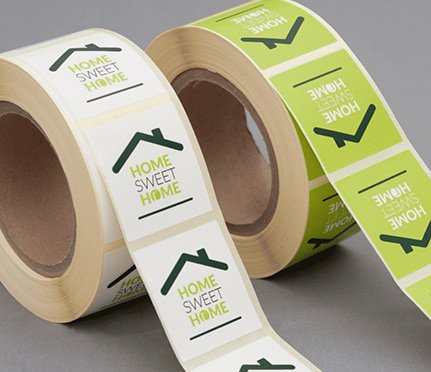 Этикетки в рулоне с логотипом