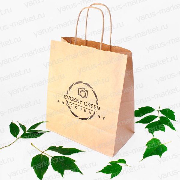Крафтовый пакет с наклейкой логотипа
