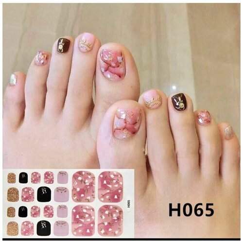 Педикюр с наклейками