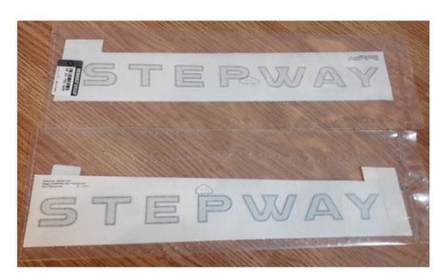 Наклейка передней двери Stepway левая