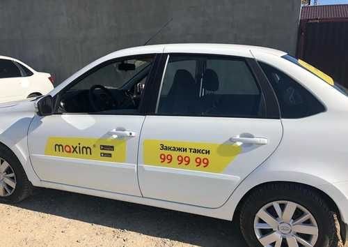 Оклейка такси Максим