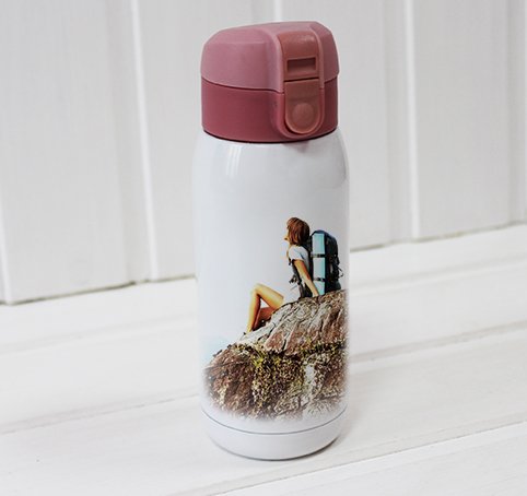 Лазерная гравировка на белом термосе