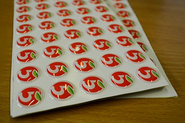 Наклейки заливка смолой (49 фото)