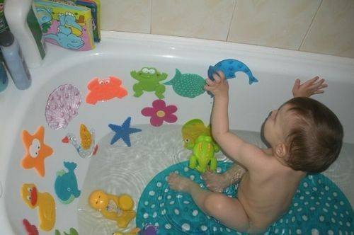 Силиконовый коврик в ванную