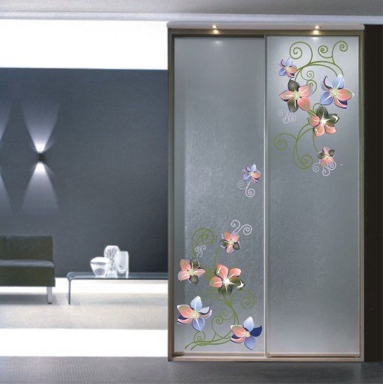 Виниловая наклейка на шкаф купе