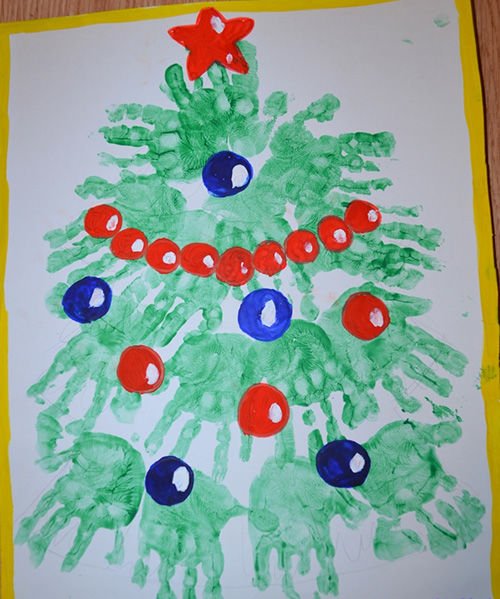 Ёлочки из ладошек поделка