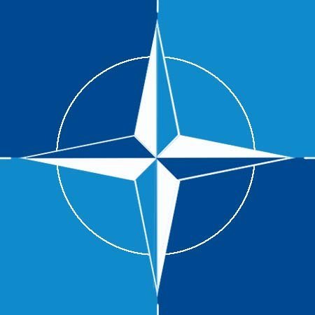 Четырехконечная звезда в круге