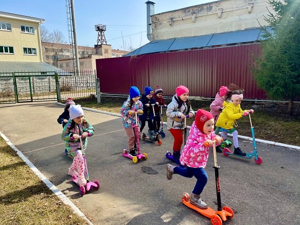 Семья логотип