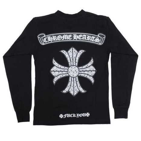 Бренд с крестом на логотипе