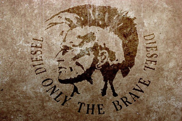 Логотип фирмы Diesel