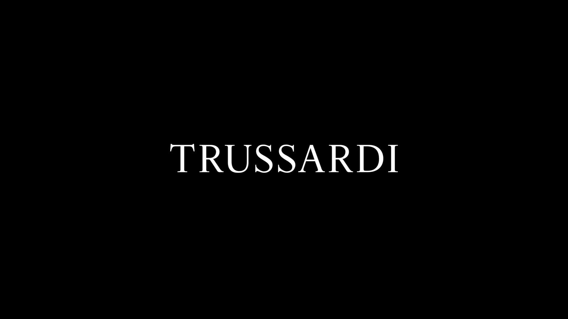 Труссарди логотип. Trussardi логотип. Надпись Труссарди. Труссарди значок бренда. Обои Труссарди с логотипом.