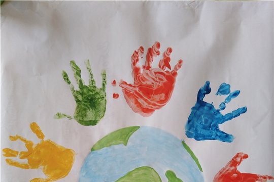 Ладошки детские в честь дня единства