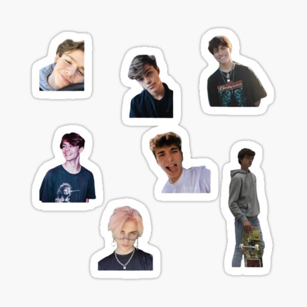 Наклейки с Пейтоном