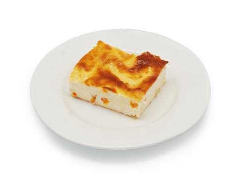 Запеканка на белом фоне