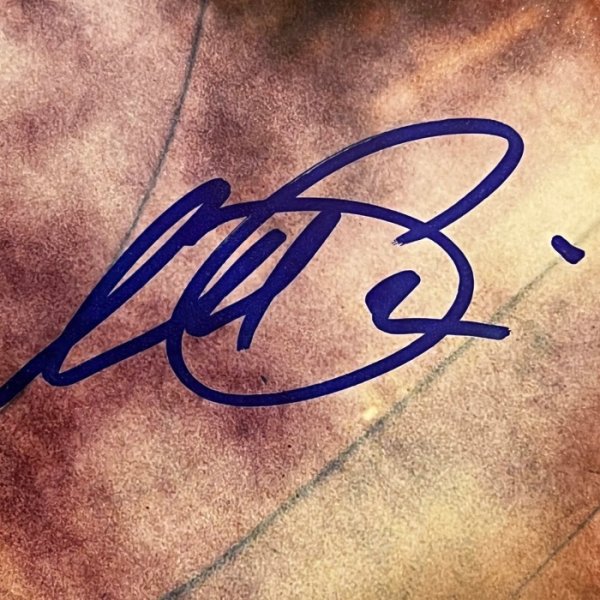 Автограф артиста на диске