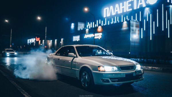 Наклейка на авто в 90