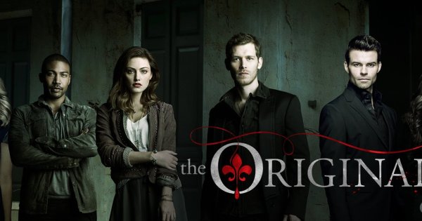 Древние сериал Постер