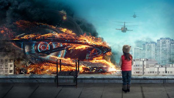 Притяжение 2017 Постер