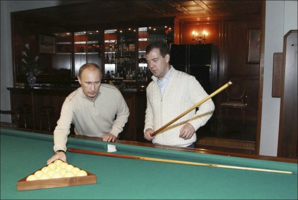 Arthur Saron Sarnoff собаки Покер