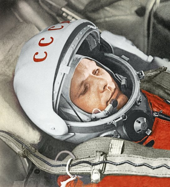 Гагарин первый в космосе фильм Постер