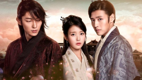 W меж двух миров