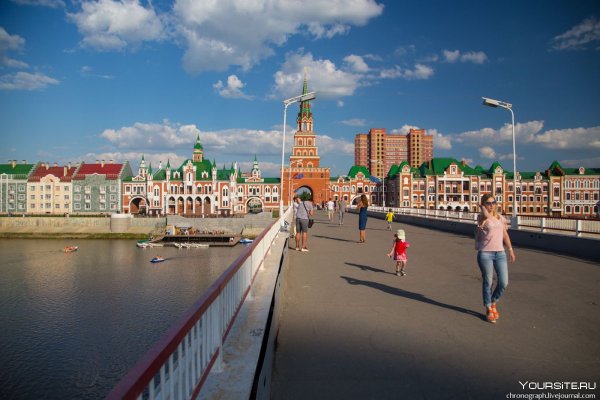 Патриаршая площадь в Йошкар-Оле