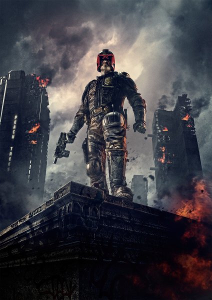 Судья Дредд фильм 1995 Постер