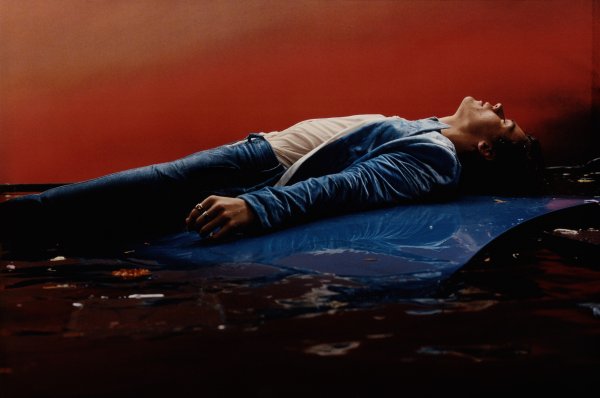 Гарри Стайлс 2017 фотосессия в воде