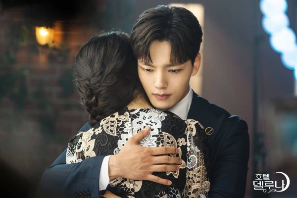 Отель дель Луна дорама 2019