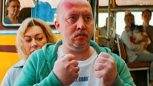 Пара из будущего фильм 2021