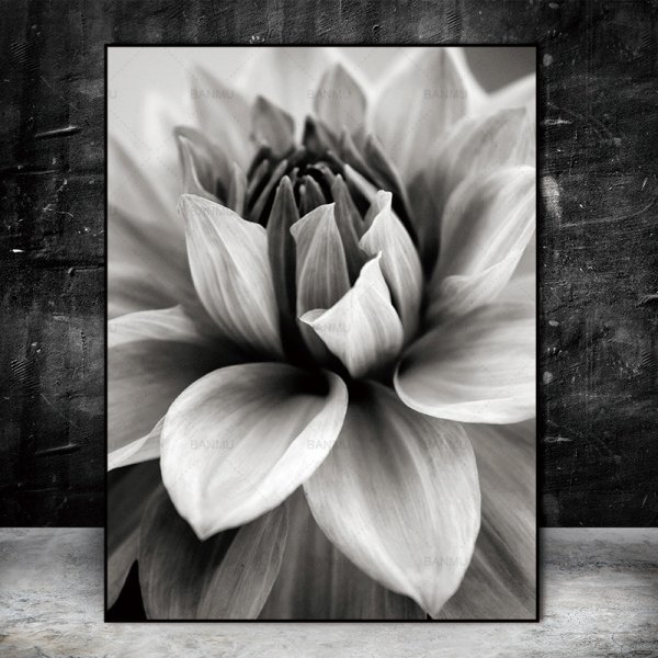 Картина в черно-белых тонах