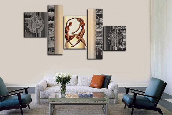 Компоновка картин в интерьере