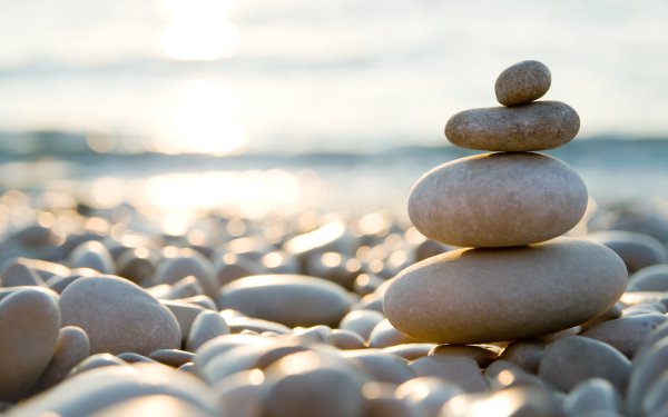 Крупные круглые камни