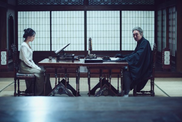 Служанка фильм 2016