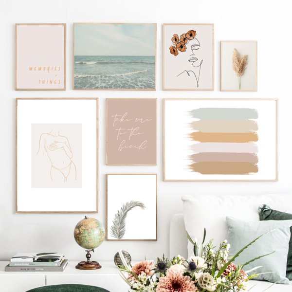 Постер в бежевых тонах