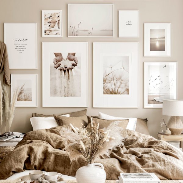 Постеры в бежевых тонах для интерьера