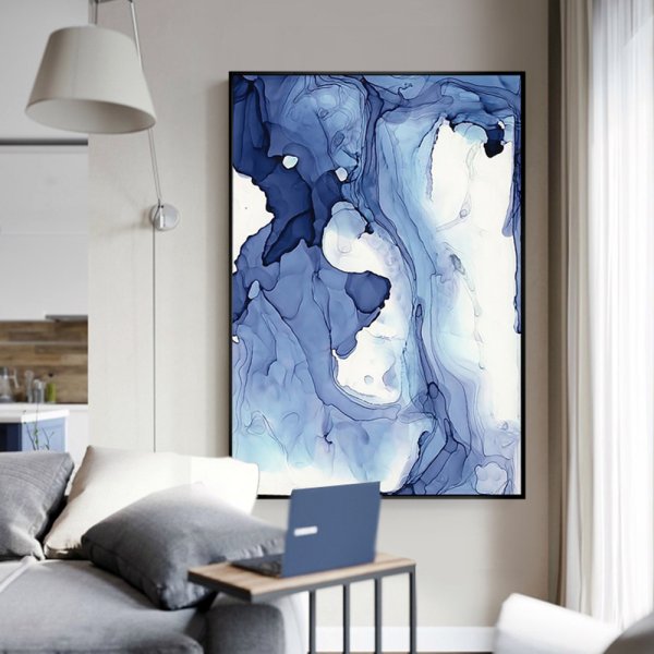 Картина в синих тонах в интерьере