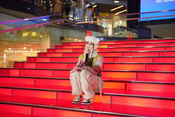 Валя карнавал плакат