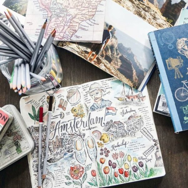 Постеры с изображением книг