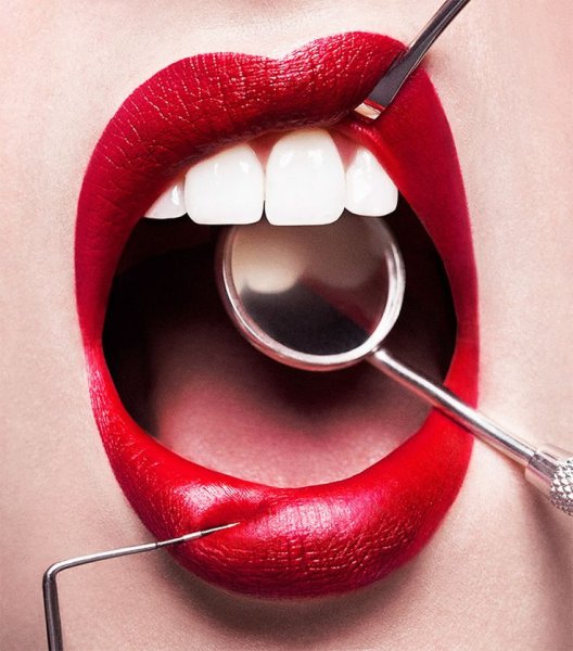 Зуб красочный