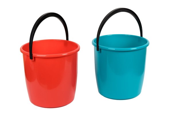 Разноцветные детские ведерки для детей