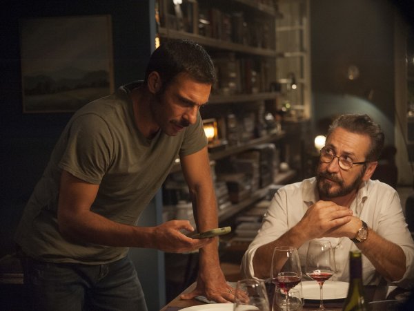 9 Совершенно незнакомых людей сериал