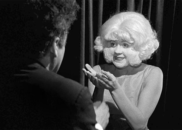 Стэнли Кубрик голова ластик