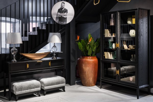 Колониальный стиль в интерьере тумбочки