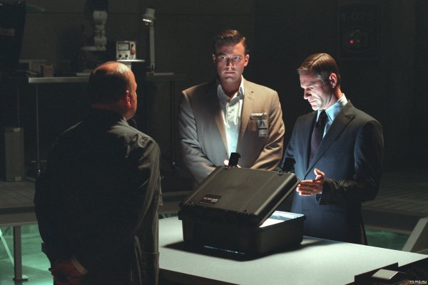 Paycheck фильм 2003