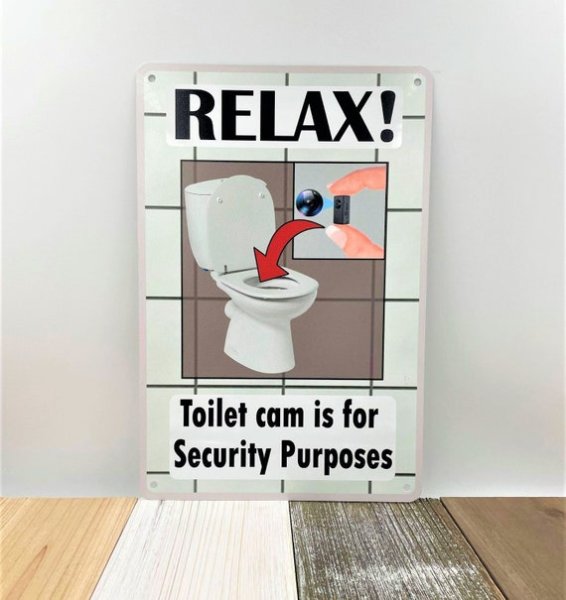 В женском туалете вид сверху