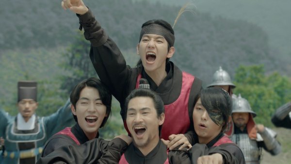 Алые сердца коре 17